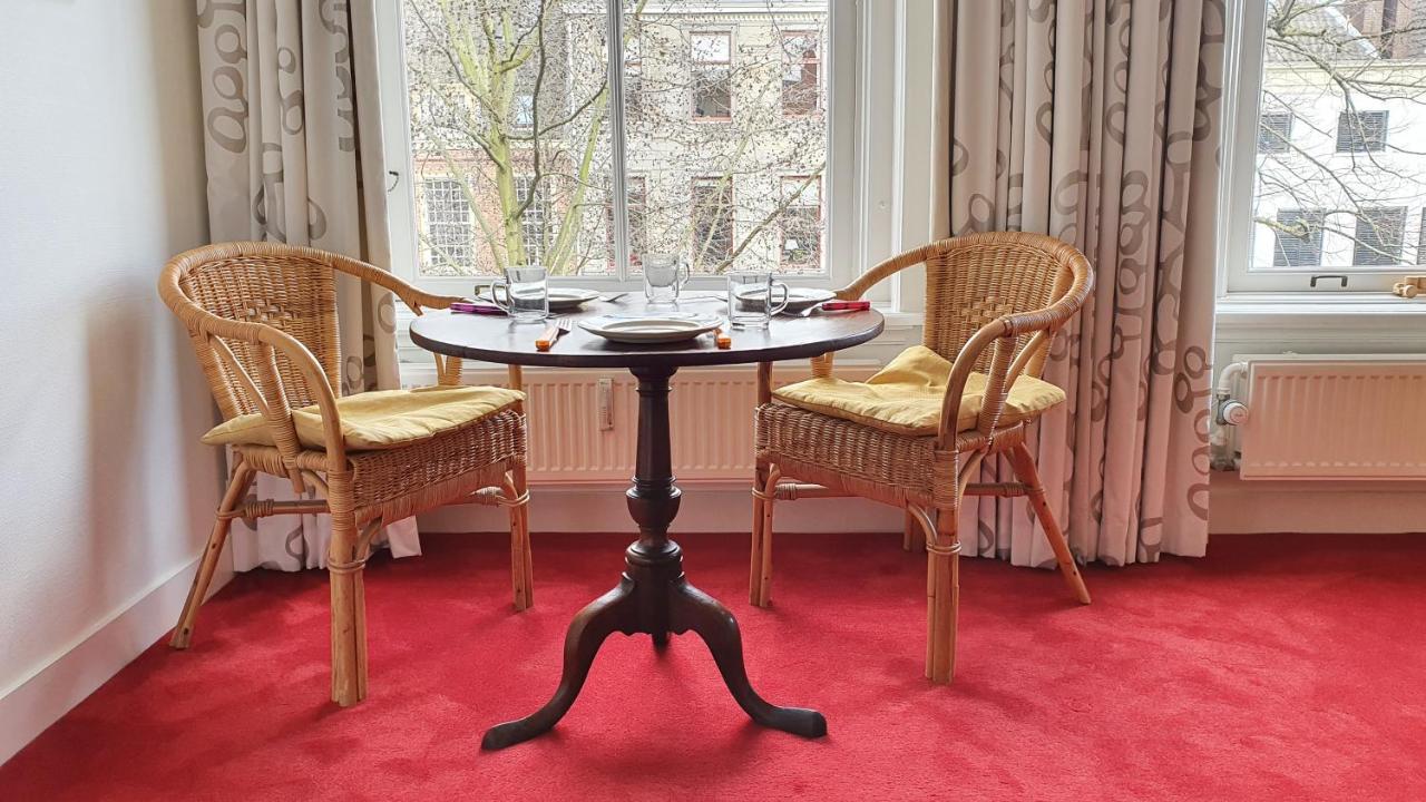 אוטרכט Large Historical Apartment & Canal Terrace מראה חיצוני תמונה
